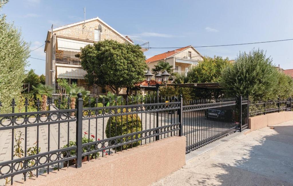 Apartments Robert Kastela Bagian luar foto