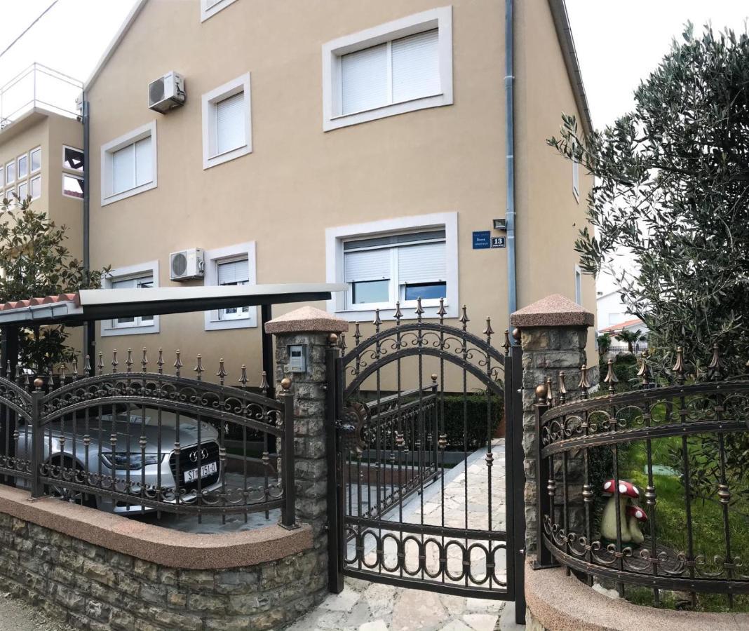 Apartments Robert Kastela Bagian luar foto